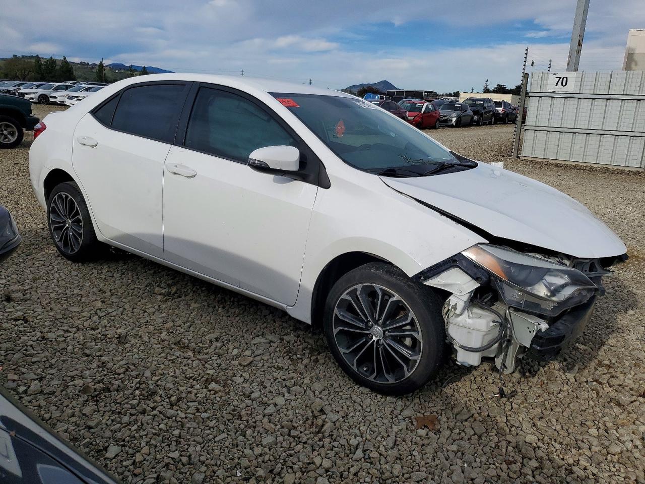 2016 TOYOTA COROLLA L photo 4