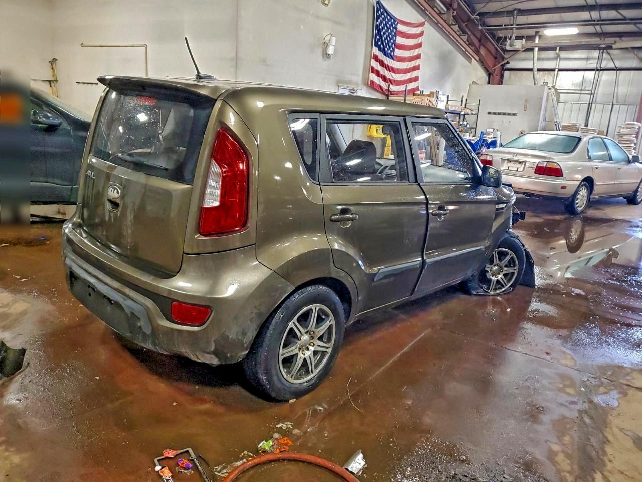 2013 KIA SOUL photo 3