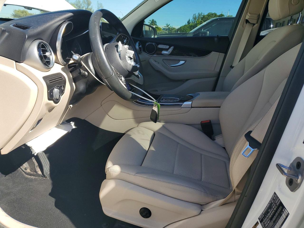 2022 MERCEDES-BENZ GLC 300 photo 7