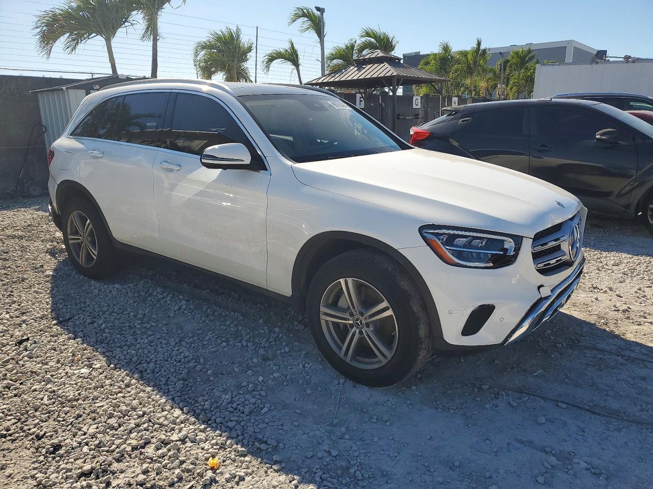 2022 MERCEDES-BENZ GLC 300 photo 4
