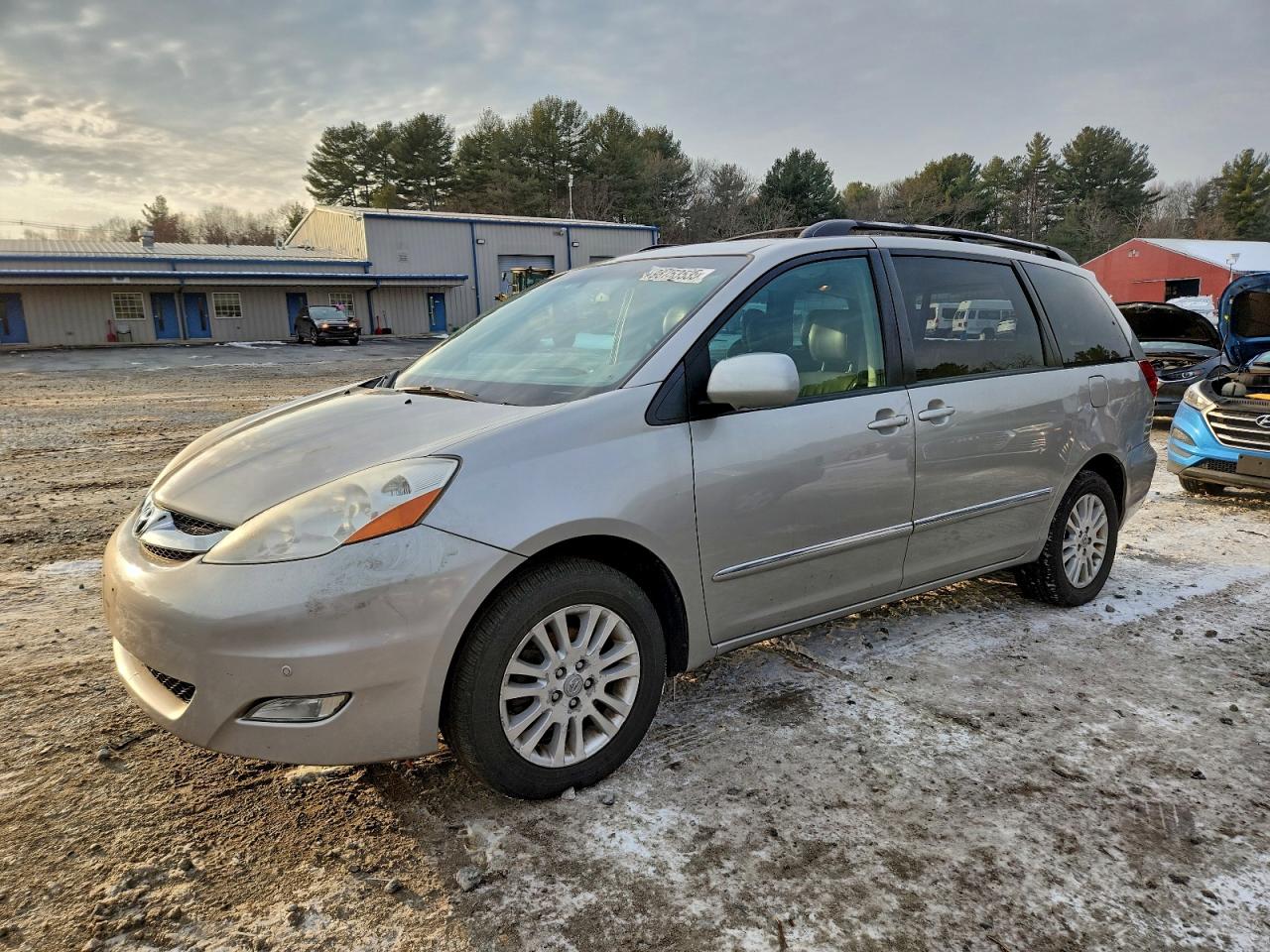 2009 TOYOTA SIENNA