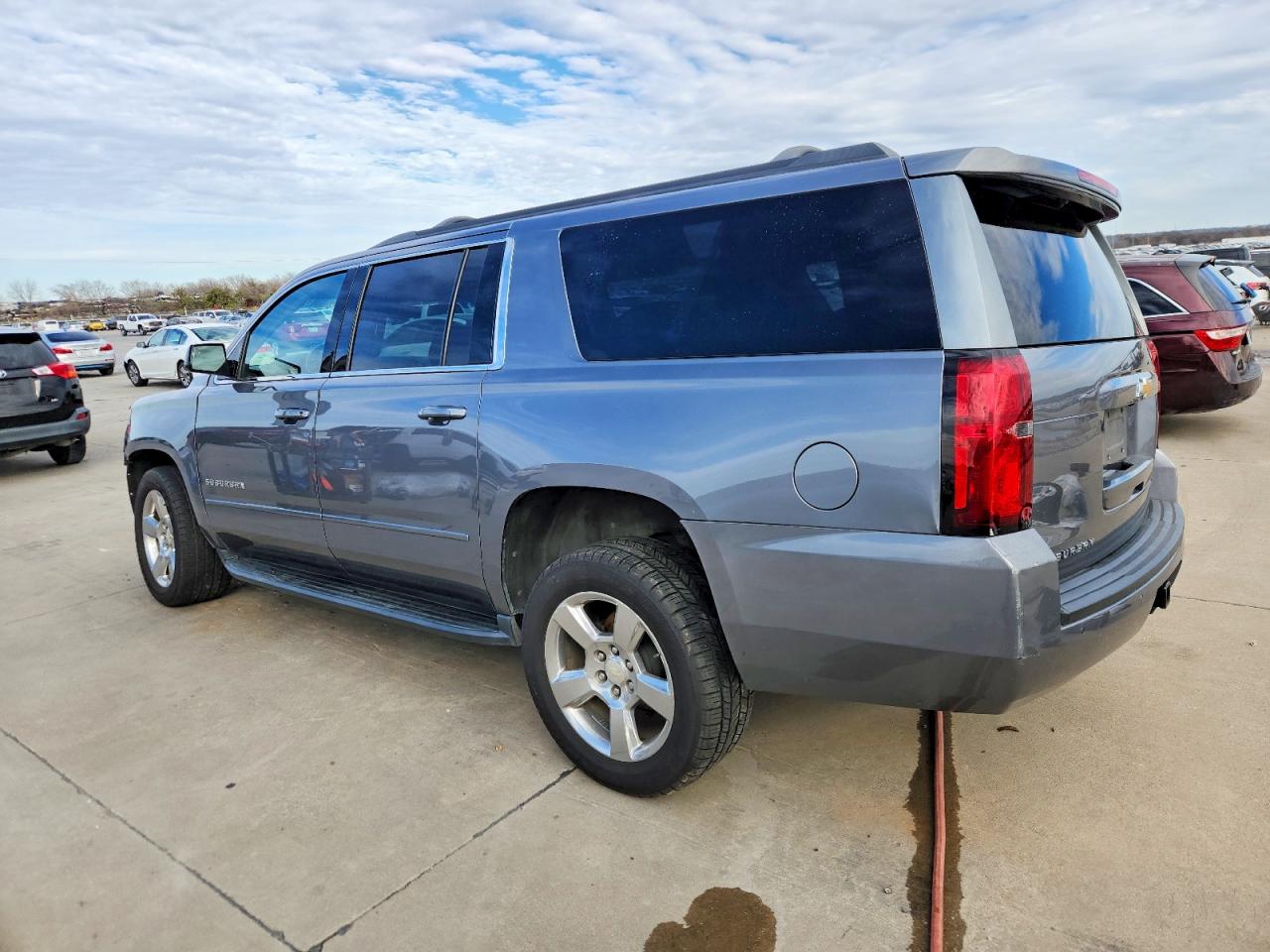2018 CHEVROLET SUBURBAN C1500 LS photo 2
