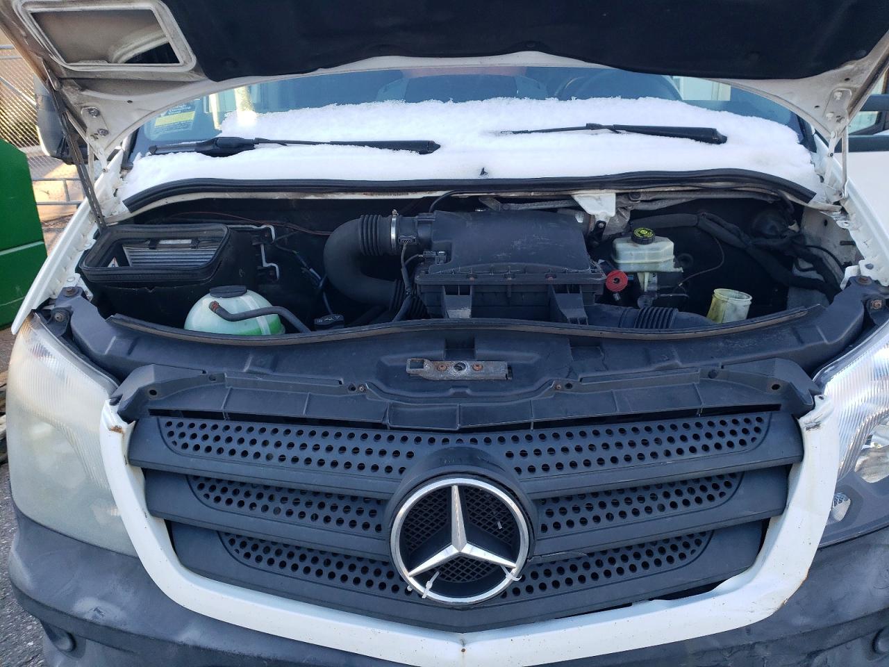 2014 MERCEDES BENZ SPRINTER DELIVERY TRUCK photo 12