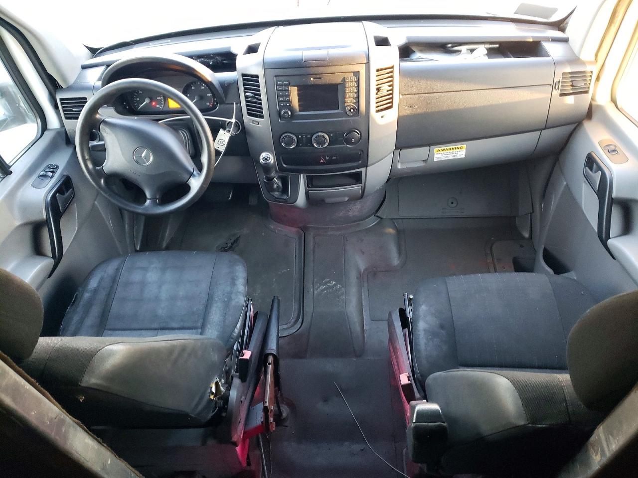 2014 MERCEDES BENZ SPRINTER DELIVERY TRUCK photo 8