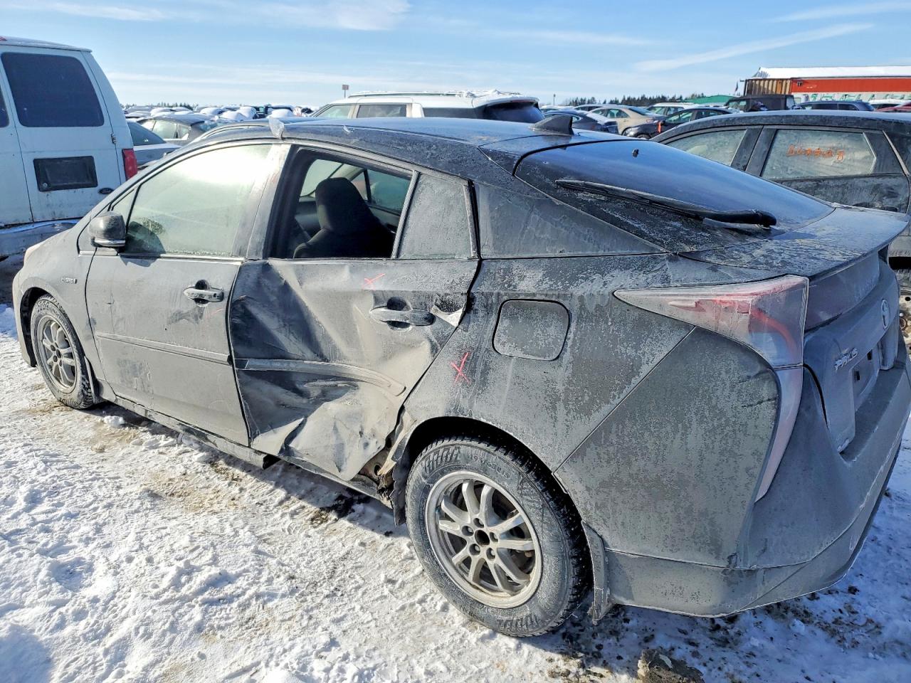 2016 TOYOTA PRIUS photo 2