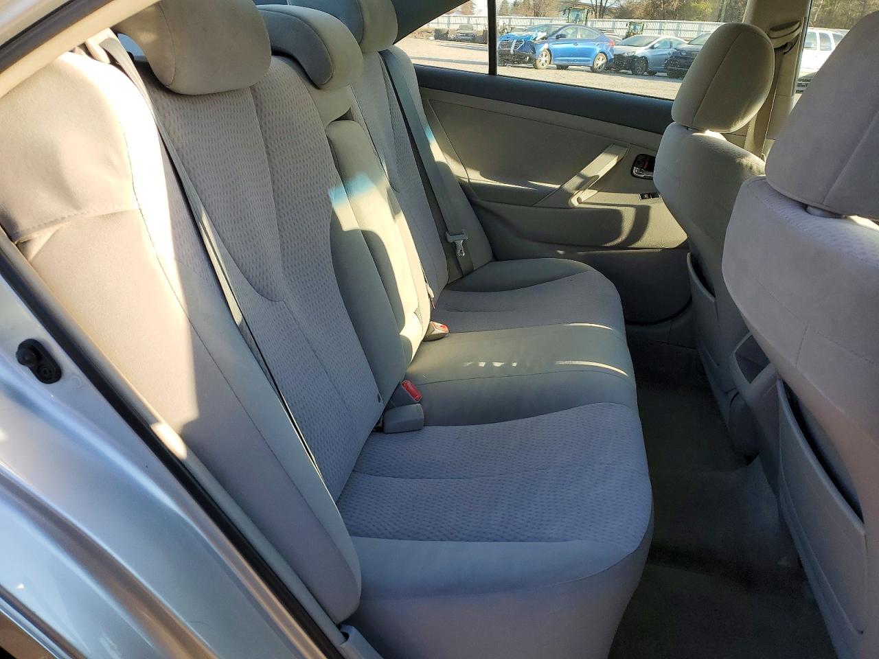 2010 TOYOTA CAMRY BASE photo 19