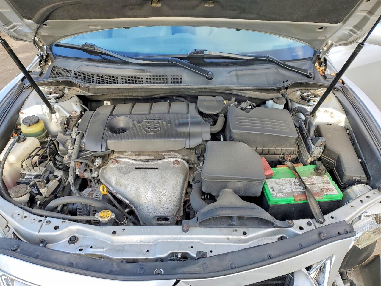 2010 TOYOTA CAMRY BASE photo 21