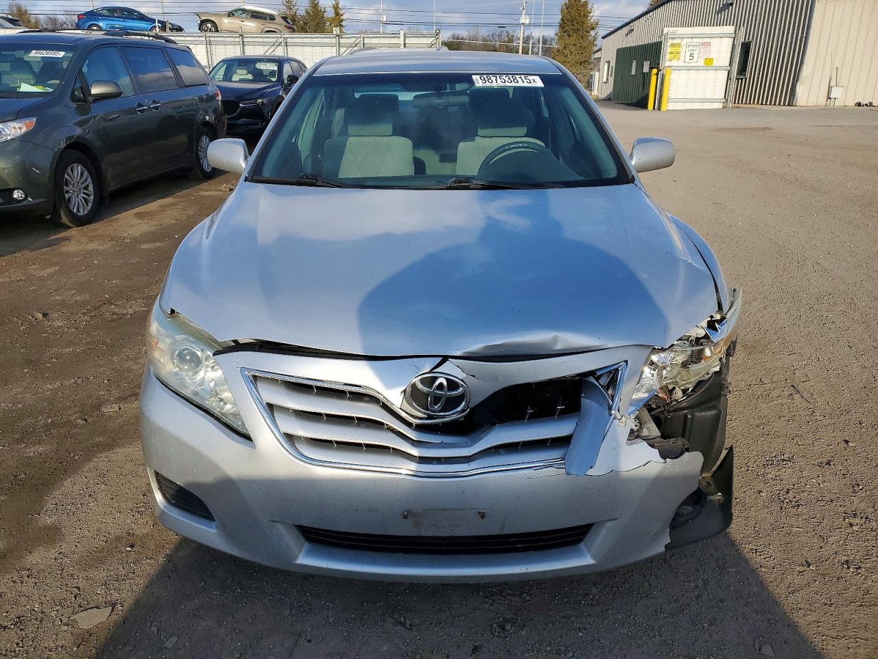 2010 TOYOTA CAMRY BASE photo 9