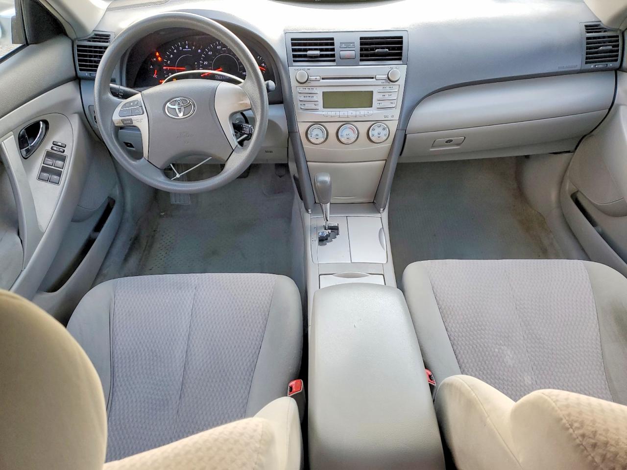 2010 TOYOTA CAMRY BASE photo 15