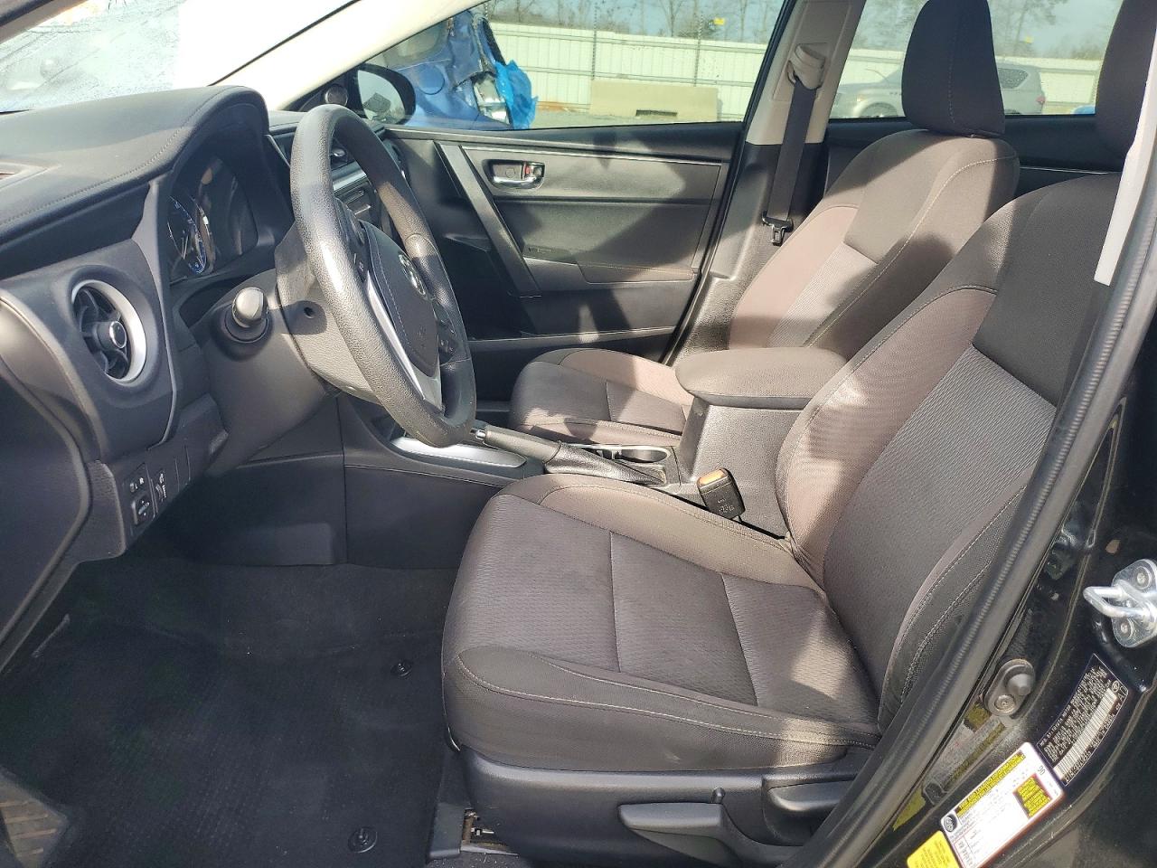 2017 TOYOTA COROLLA L photo 7