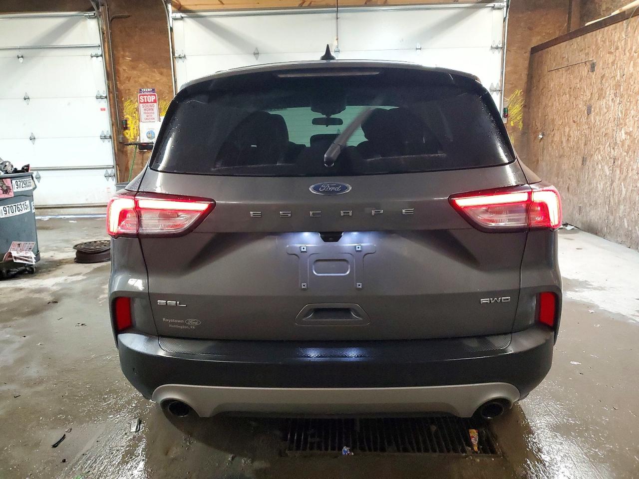 2022 FORD ESCAPE SEL photo 6