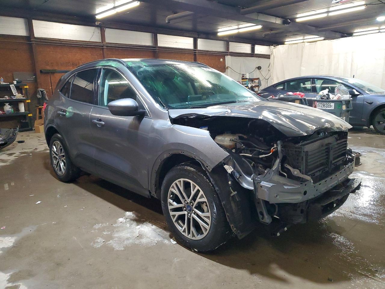 2022 FORD ESCAPE SEL photo 4