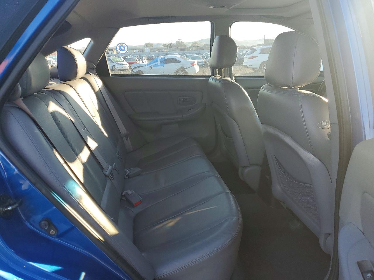 2004 HYUNDAI ELANTRA GLS photo 10