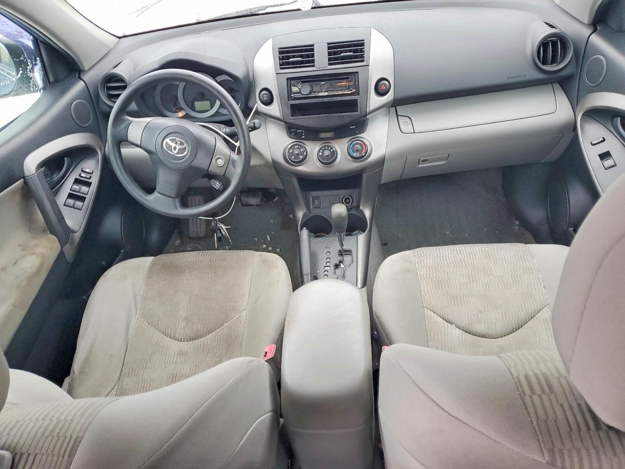 2011 TOYOTA RAV4 photo 8