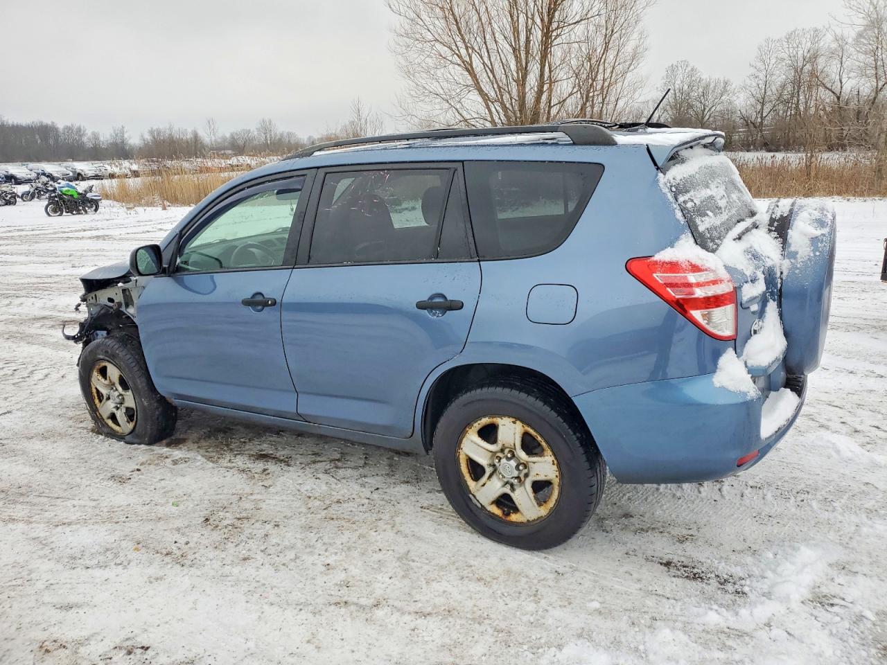 2011 TOYOTA RAV4 photo 2