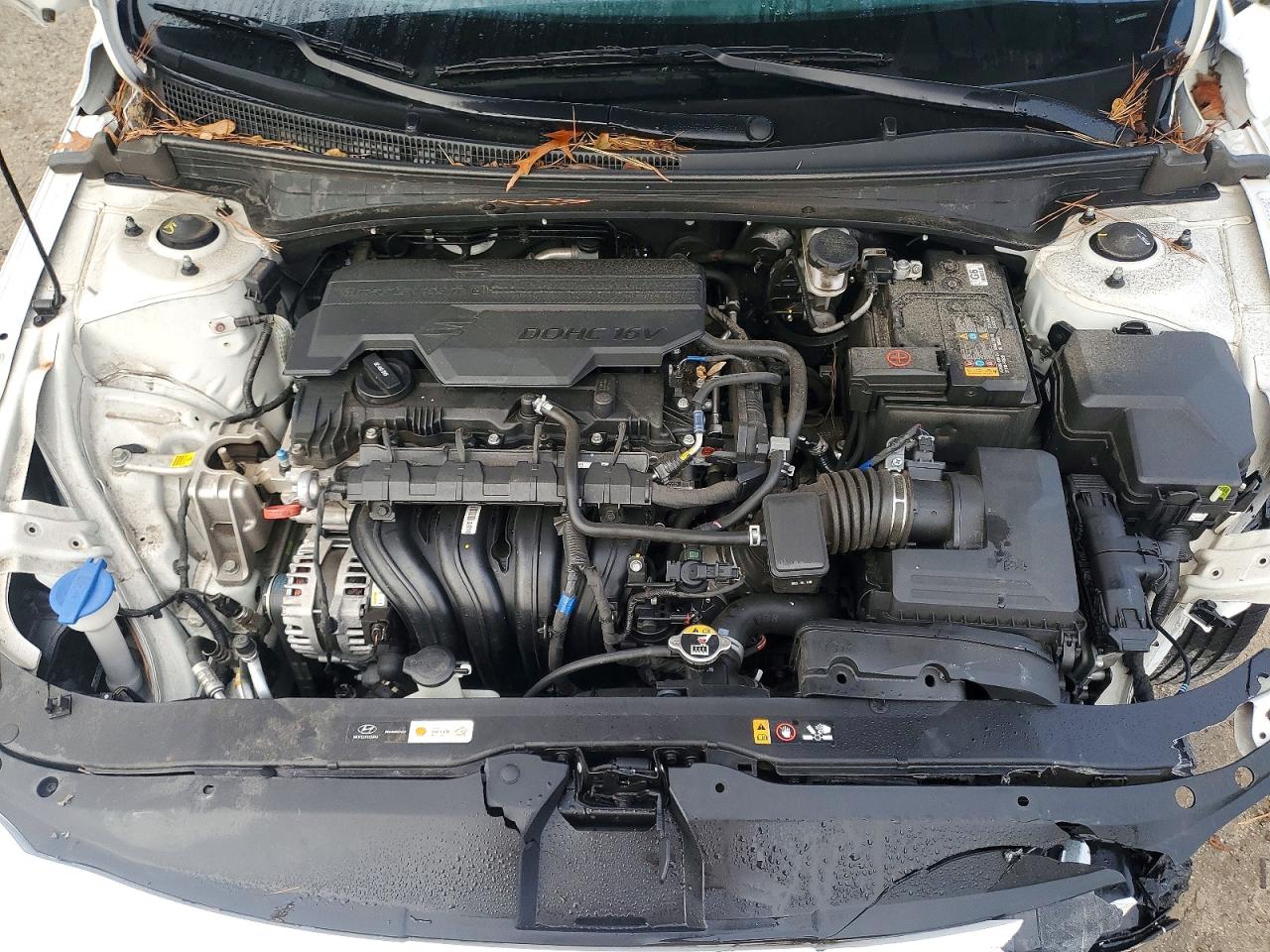 2024 HYUNDAI ELANTRA SEL photo 11