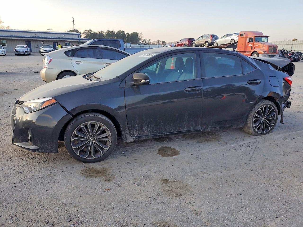 2016 TOYOTA COROLLA