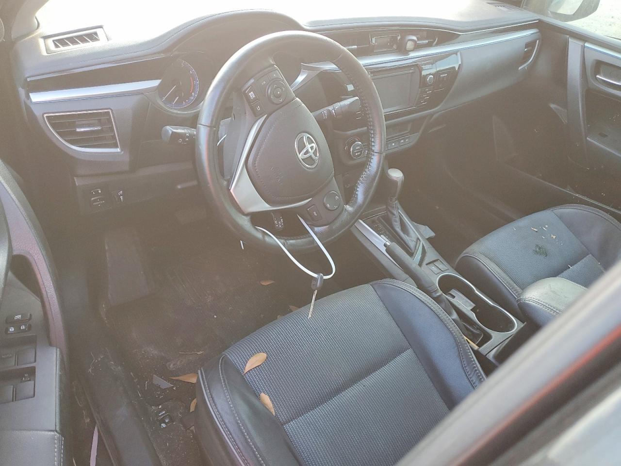 2016 TOYOTA COROLLA L photo 8