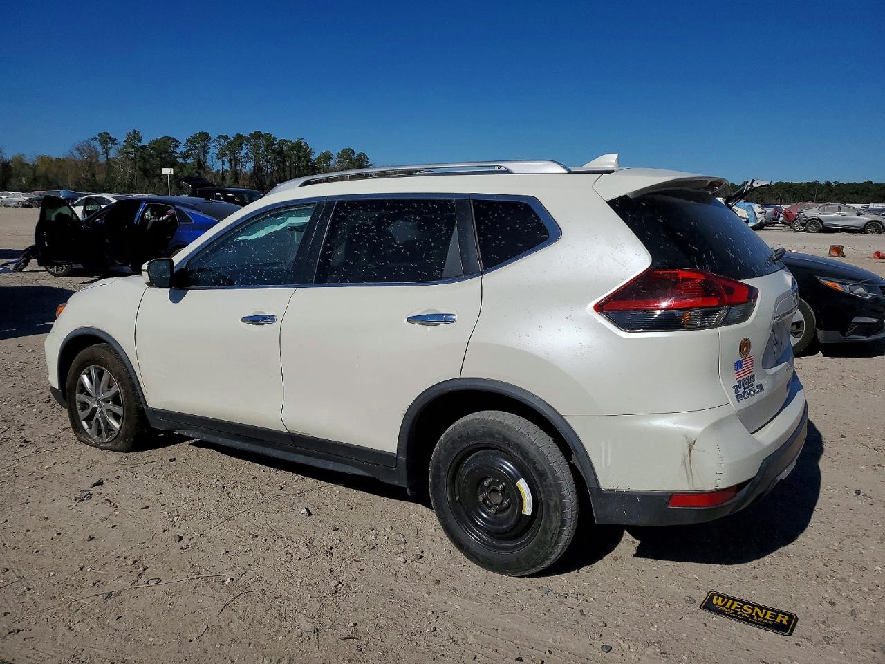 2018 NISSAN ROGUE S photo 2