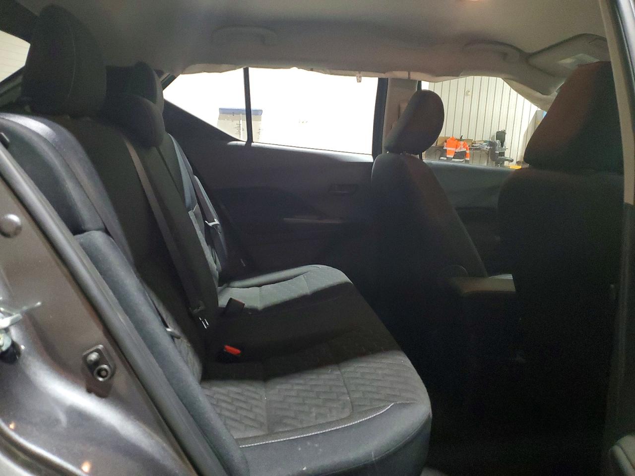 2022 NISSAN KICKS S photo 11