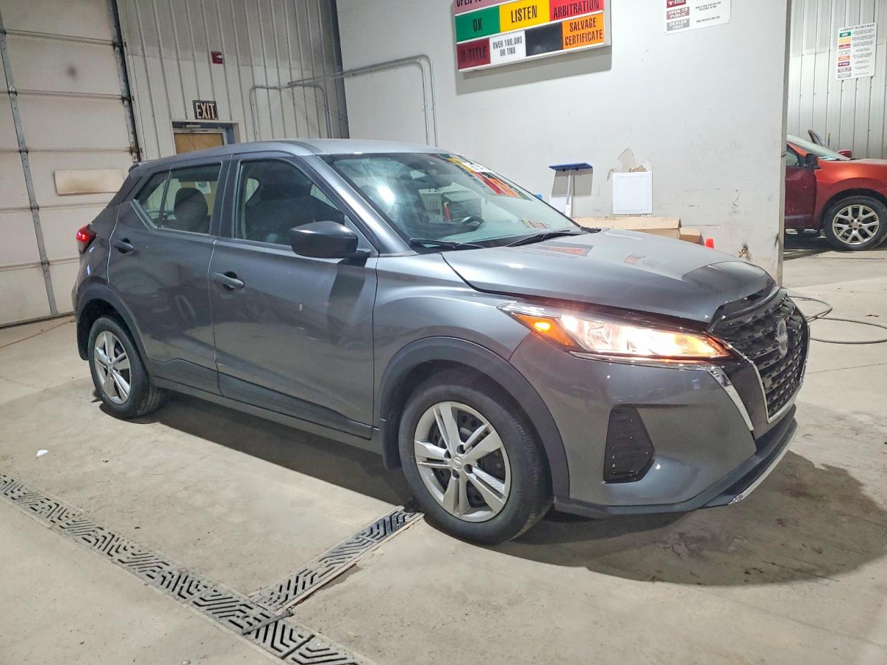 2022 NISSAN KICKS S photo 4