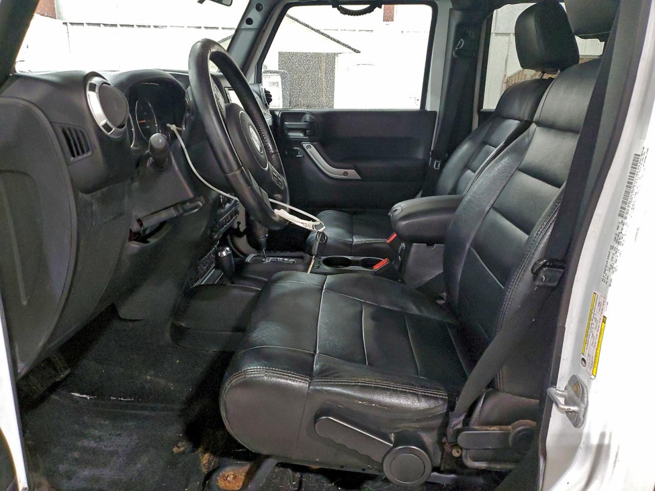 2012 JEEP WRANGLER UNLIMITED SAHARA photo 7
