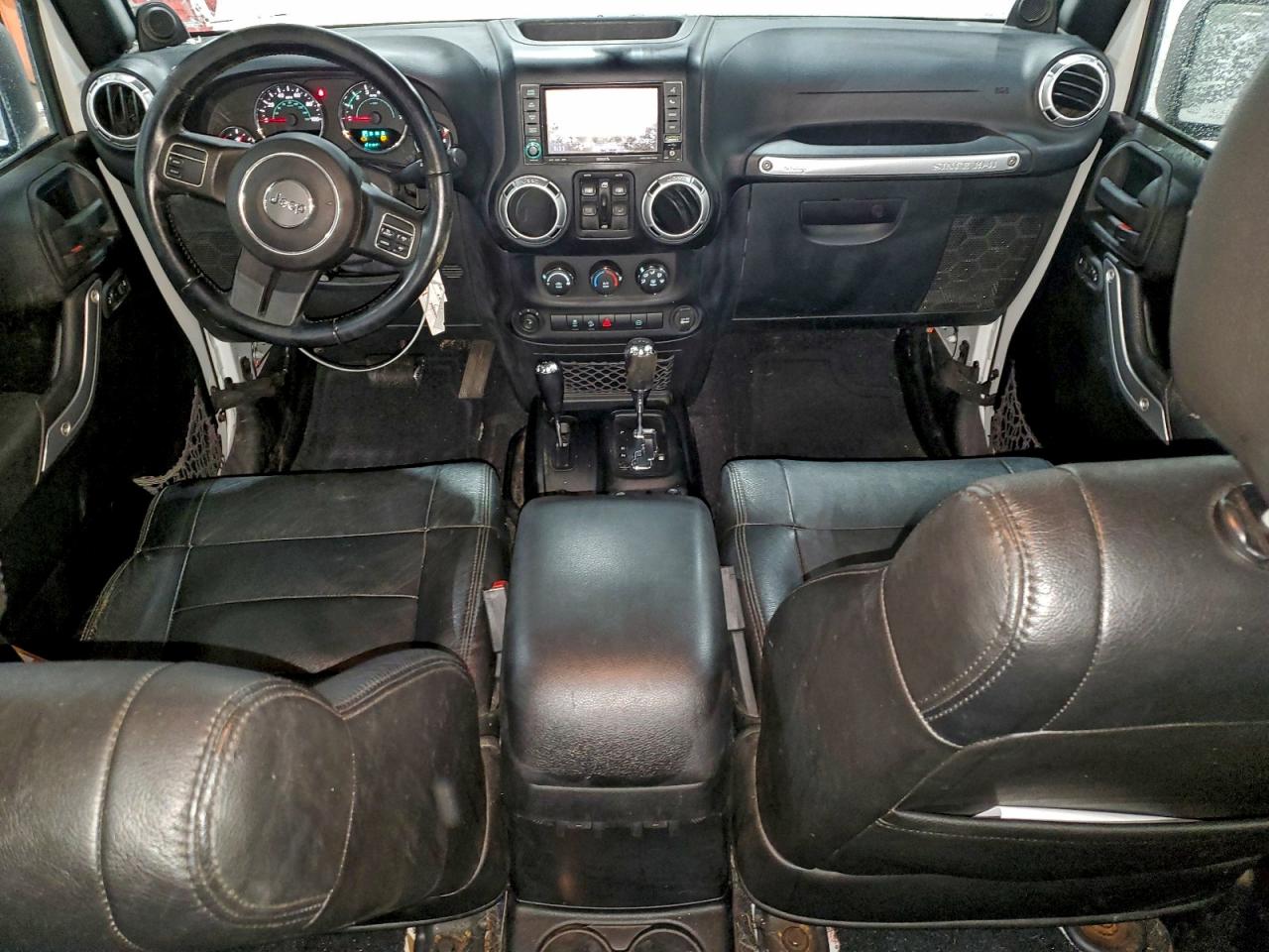 2012 JEEP WRANGLER UNLIMITED SAHARA photo 8
