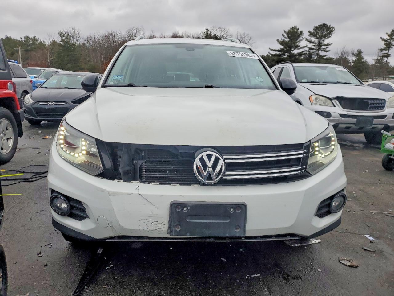 2017 VOLKSWAGEN TIGUAN SPORT photo 5