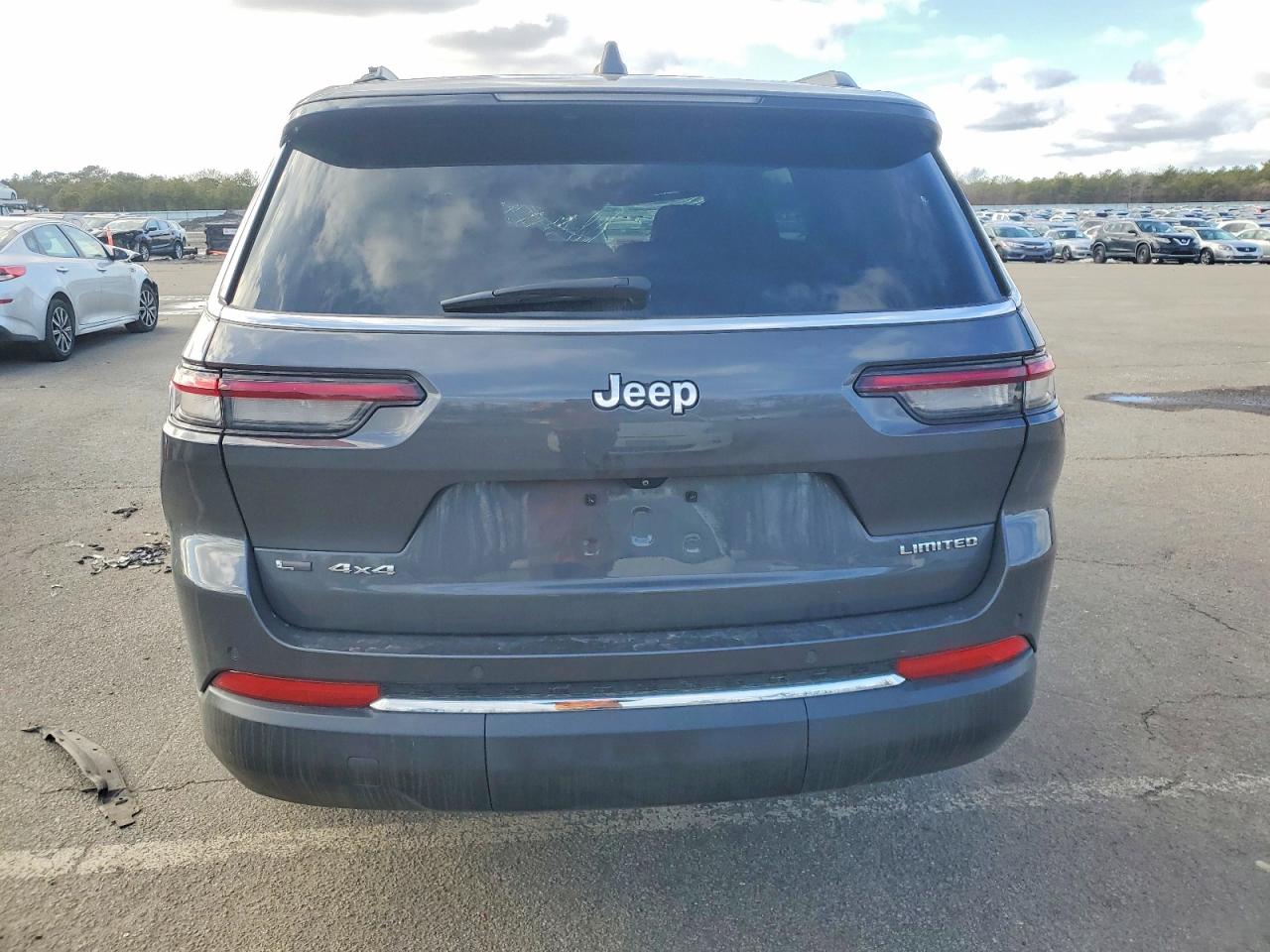 2022 JEEP GRAND CHEROKEE L LIMITED photo 6