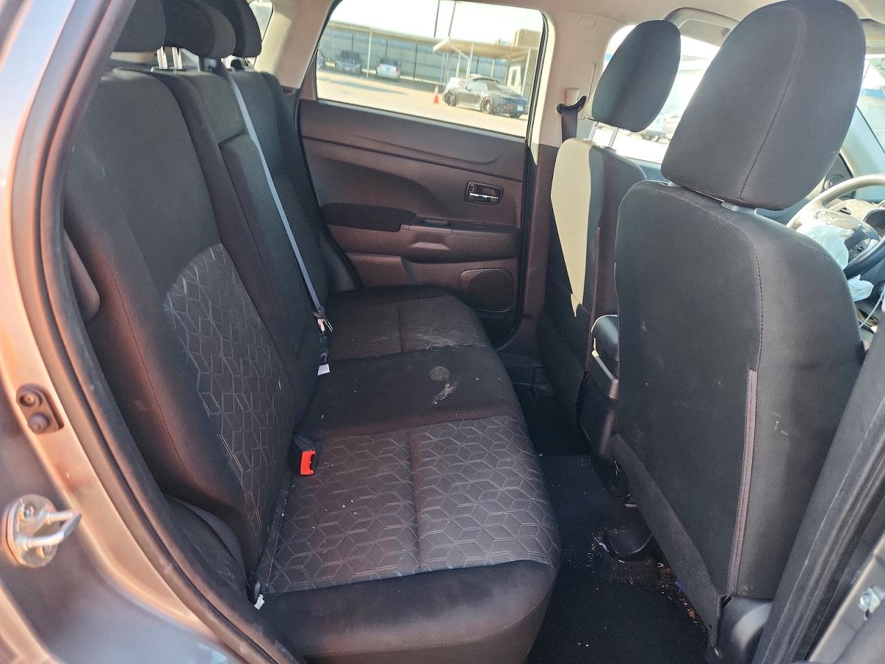 2023 MITSUBISHI OUTLANDER SPORT S/SE photo 11