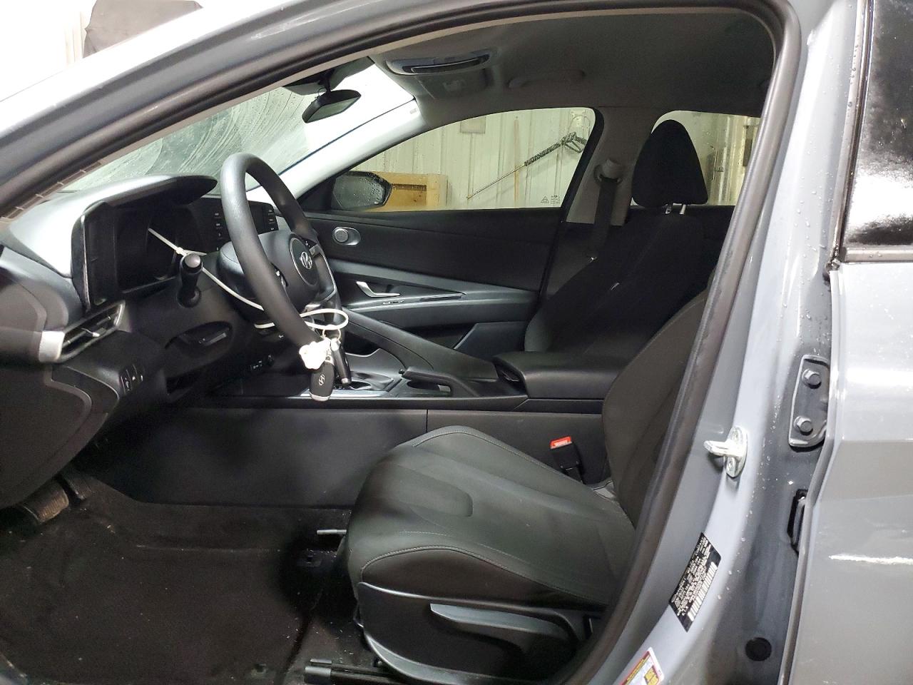 2022 HYUNDAI ELANTRA SEL photo 7
