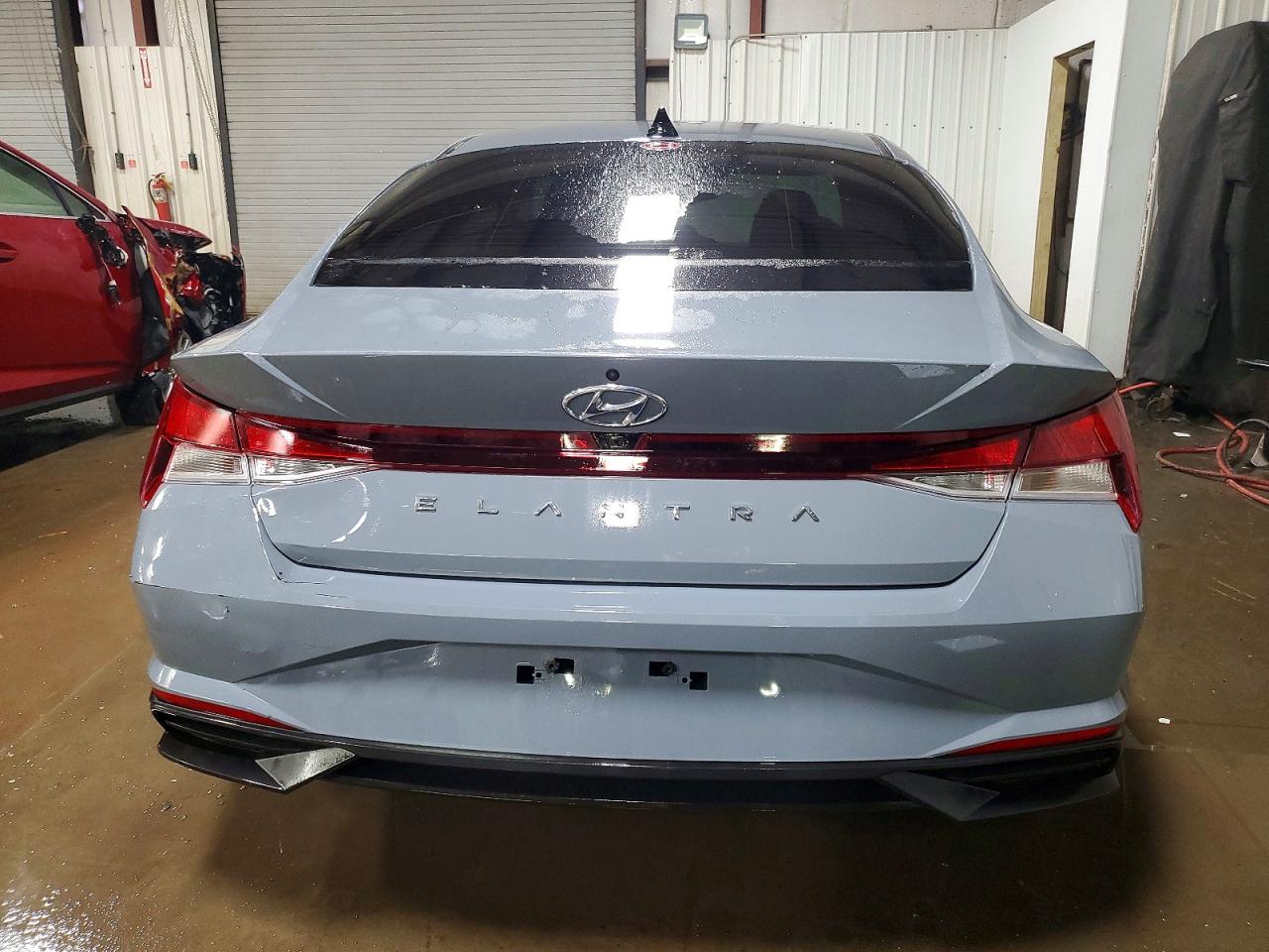 2022 HYUNDAI ELANTRA SEL photo 6