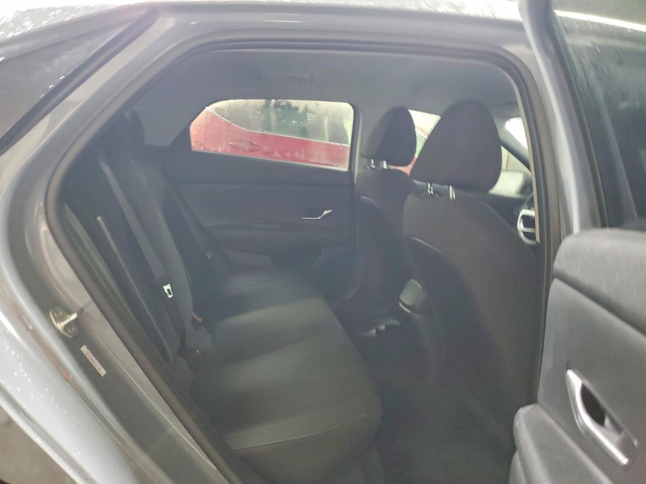 2022 HYUNDAI ELANTRA SEL photo 10