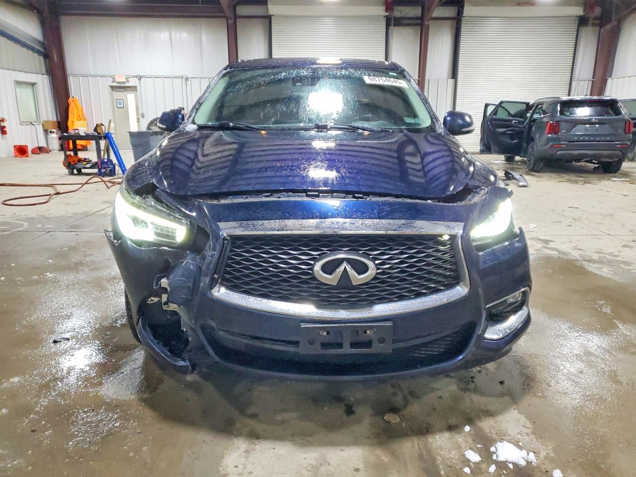 2020 INFINITI QX60 LUXE photo 5