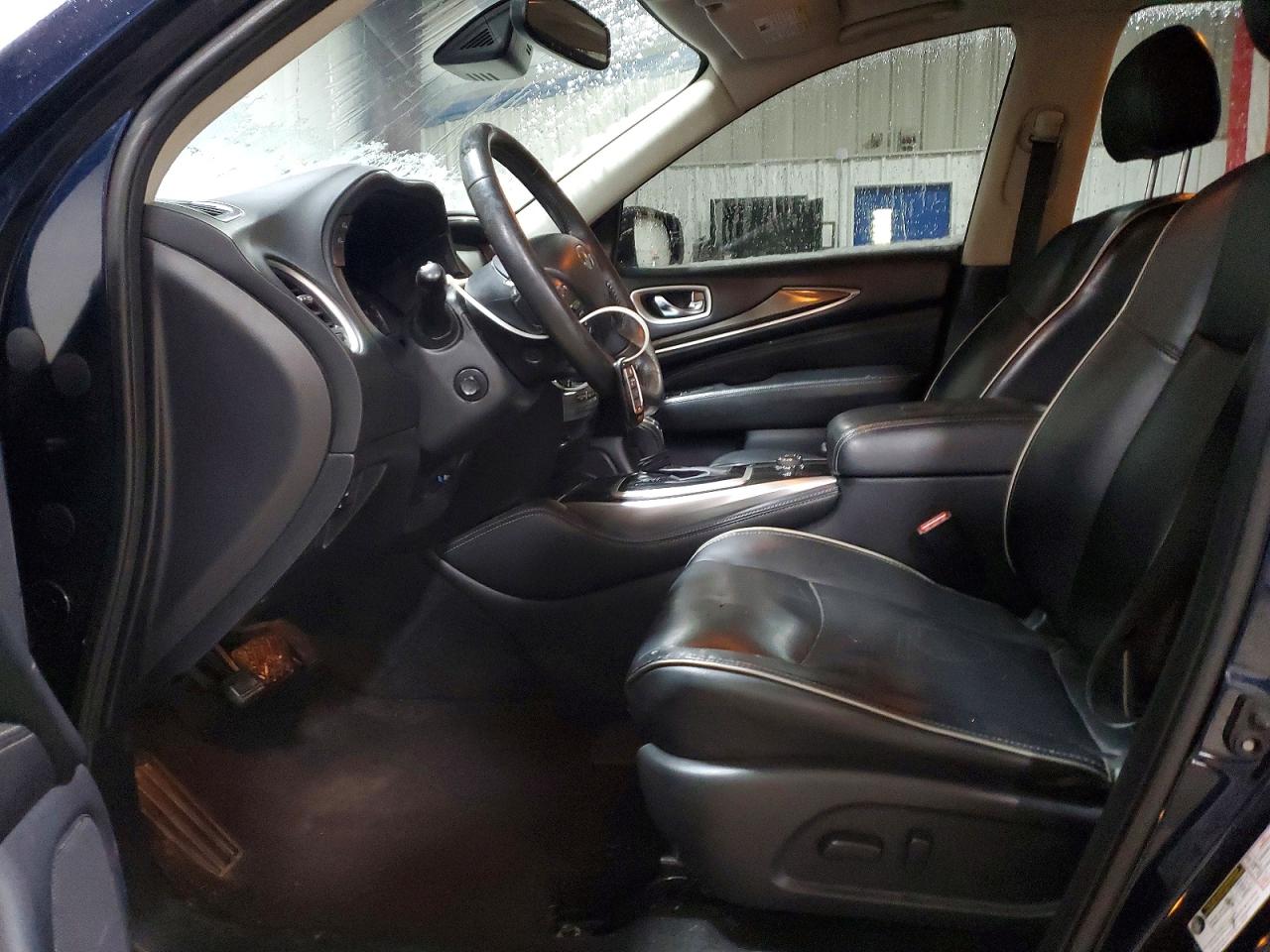 2020 INFINITI QX60 LUXE photo 7