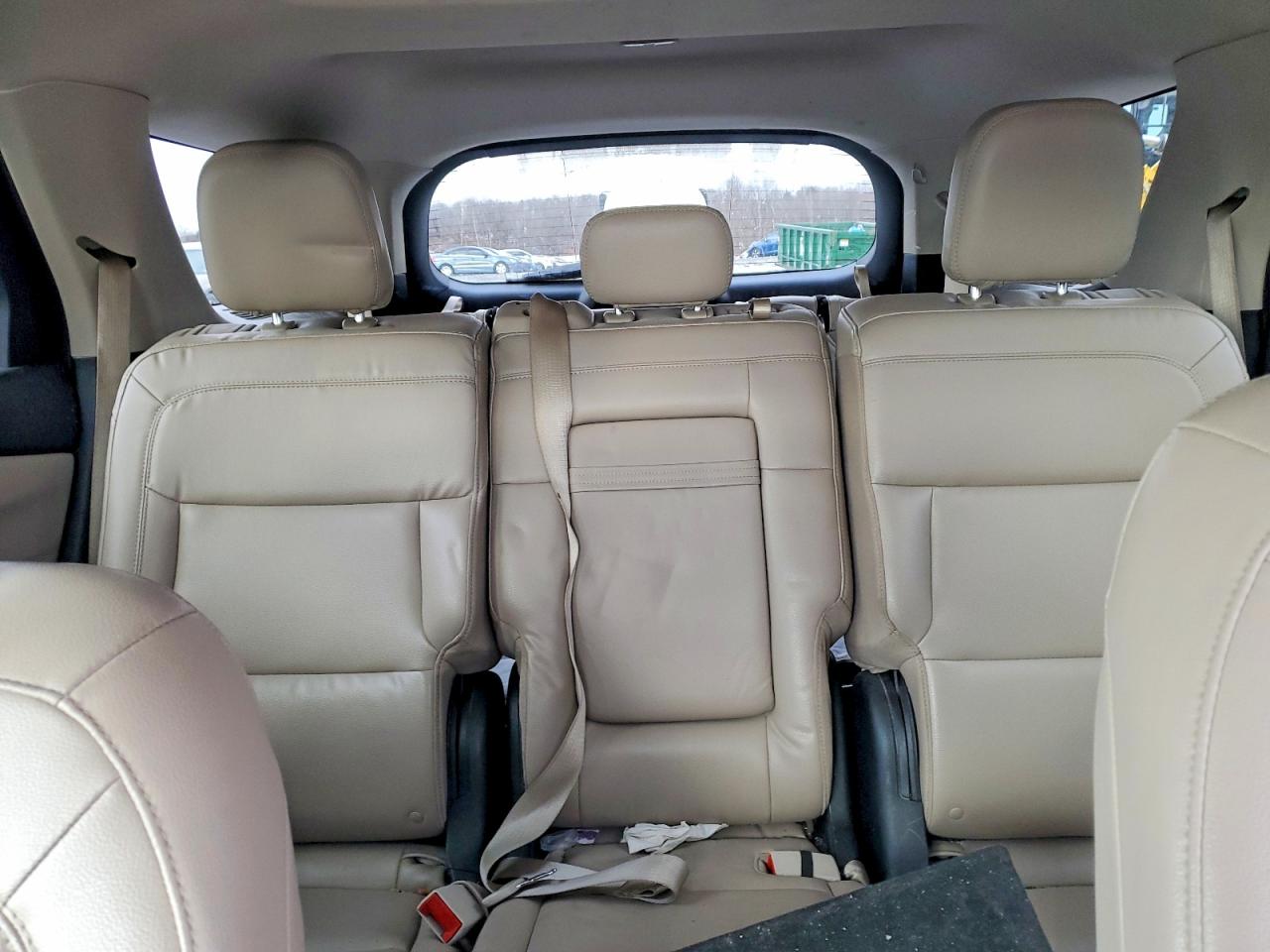 2021 FORD EXPLORER XLT photo 10