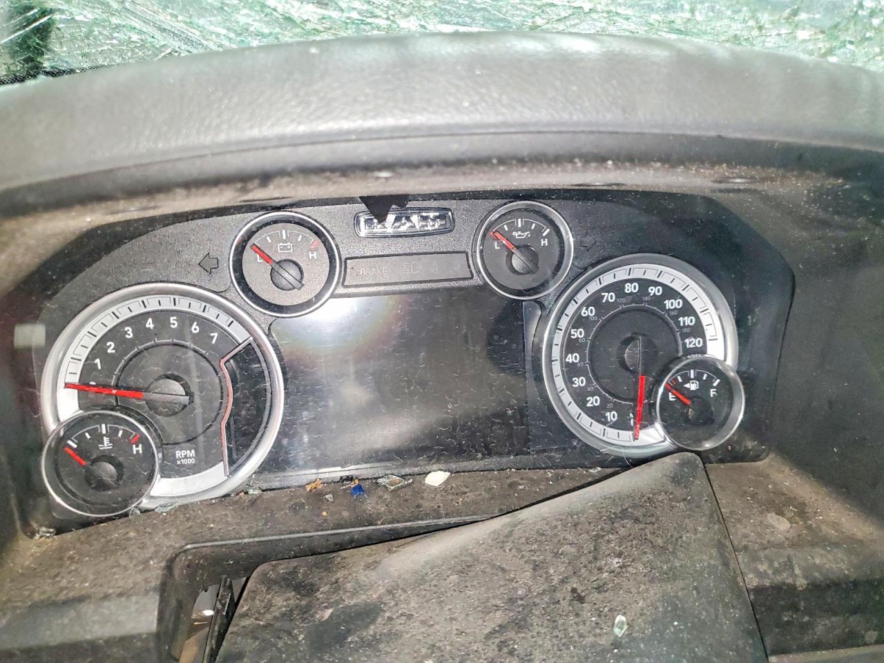 2014 RAM 1500 SLT photo 25