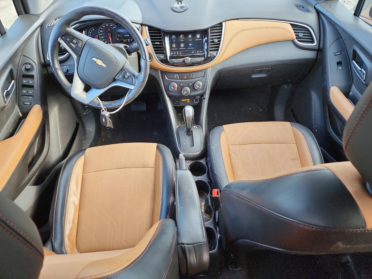 2018 CHEVROLET TRAX 1LT photo 8