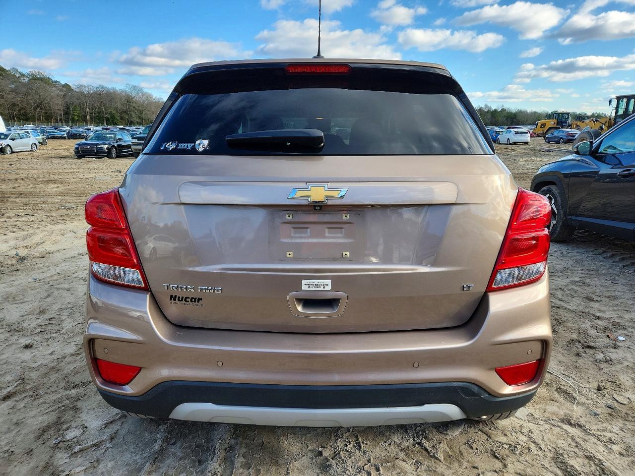 2018 CHEVROLET TRAX 1LT photo 6