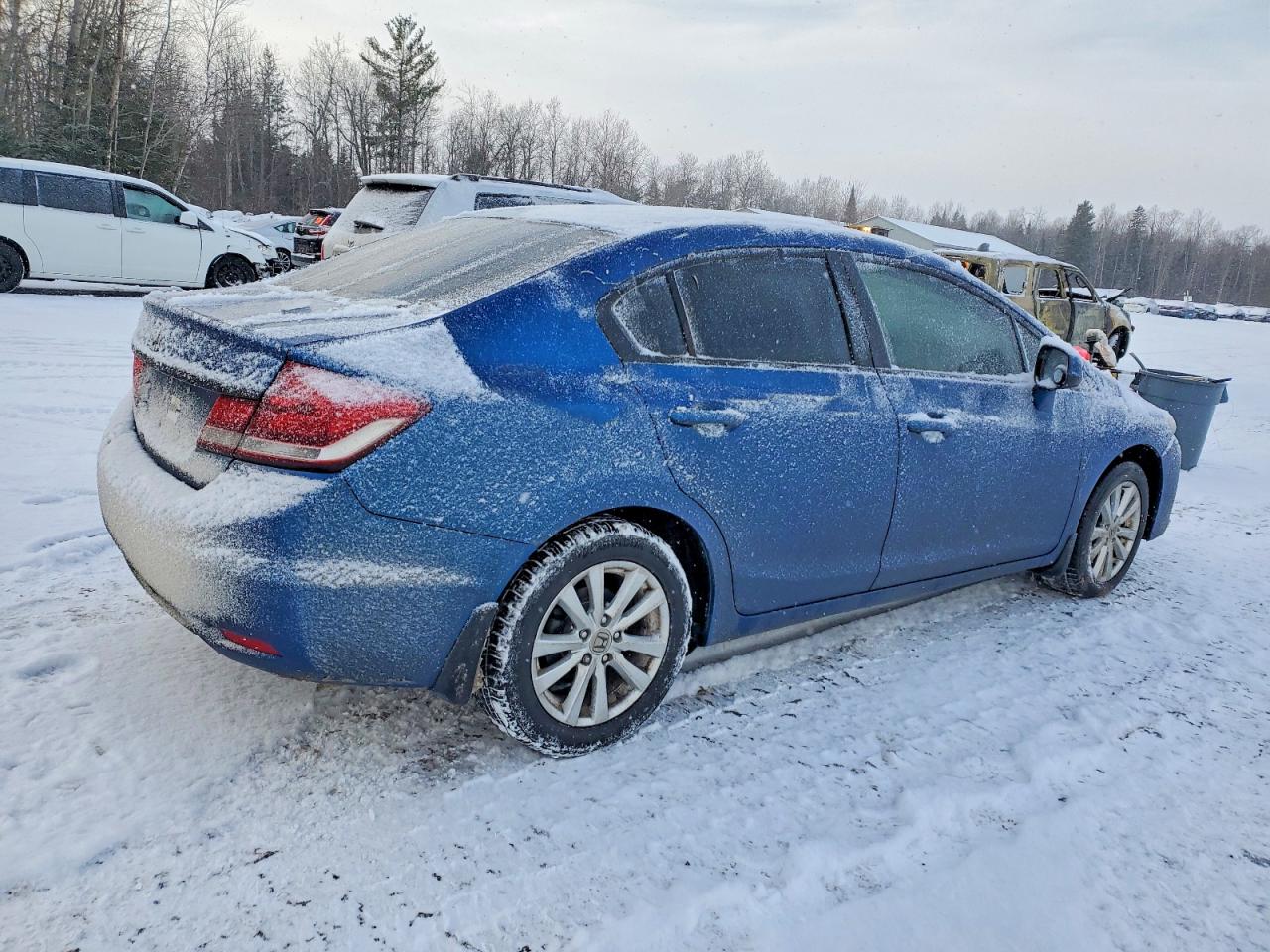 2013 HONDA CIVIC LX photo 3