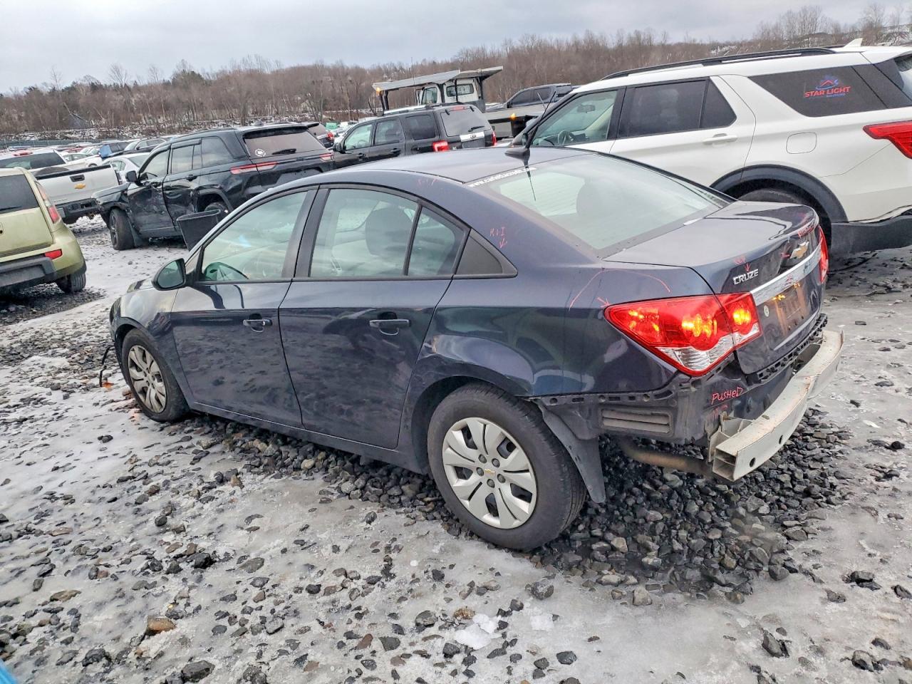 2014 CHEVROLET CRUZE LS photo 2
