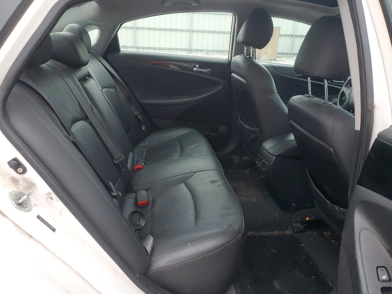 2012 HYUNDAI SONATA SE photo 10