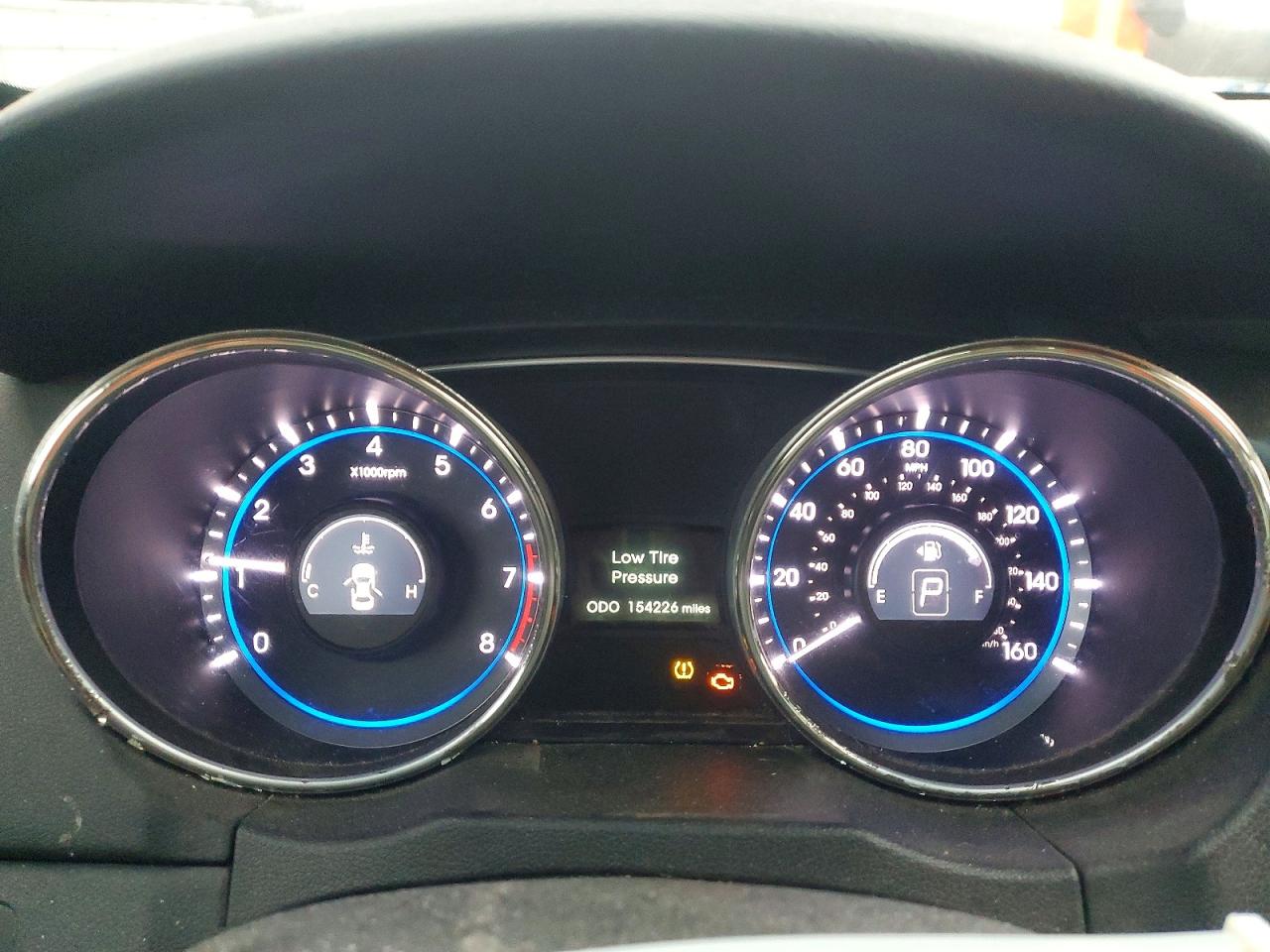 2012 HYUNDAI SONATA SE photo 9
