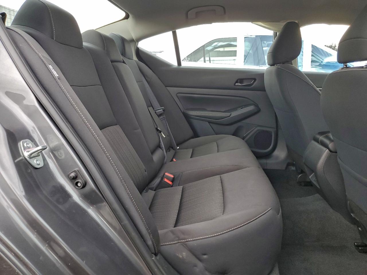 2025 NISSAN ALTIMA SV photo 10