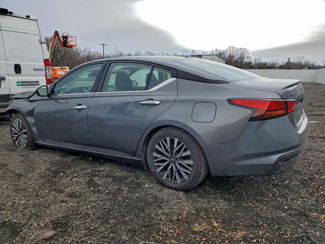 2025 NISSAN ALTIMA SV photo 2