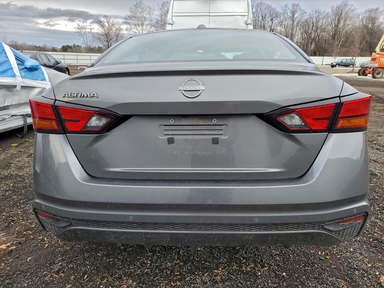 2025 NISSAN ALTIMA SV photo 6