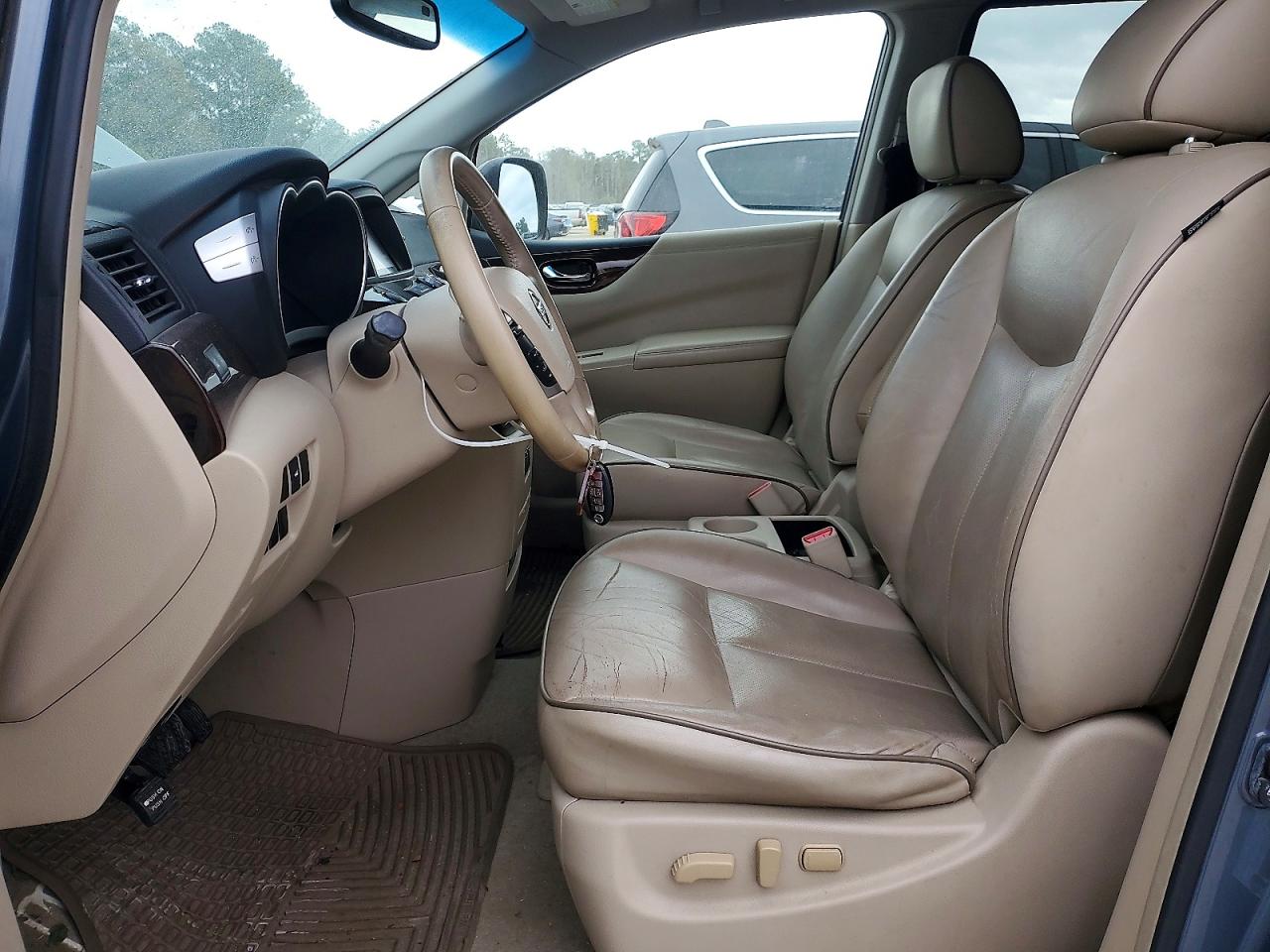 2012 NISSAN QUEST S photo 7