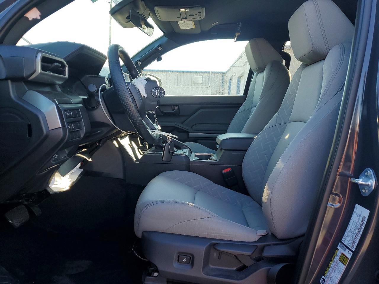 2025 TOYOTA TACOMA DOUBLE CAB photo 7