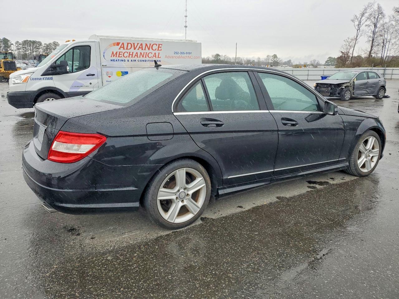 2011 MERCEDES-BENZ C 300 photo 3