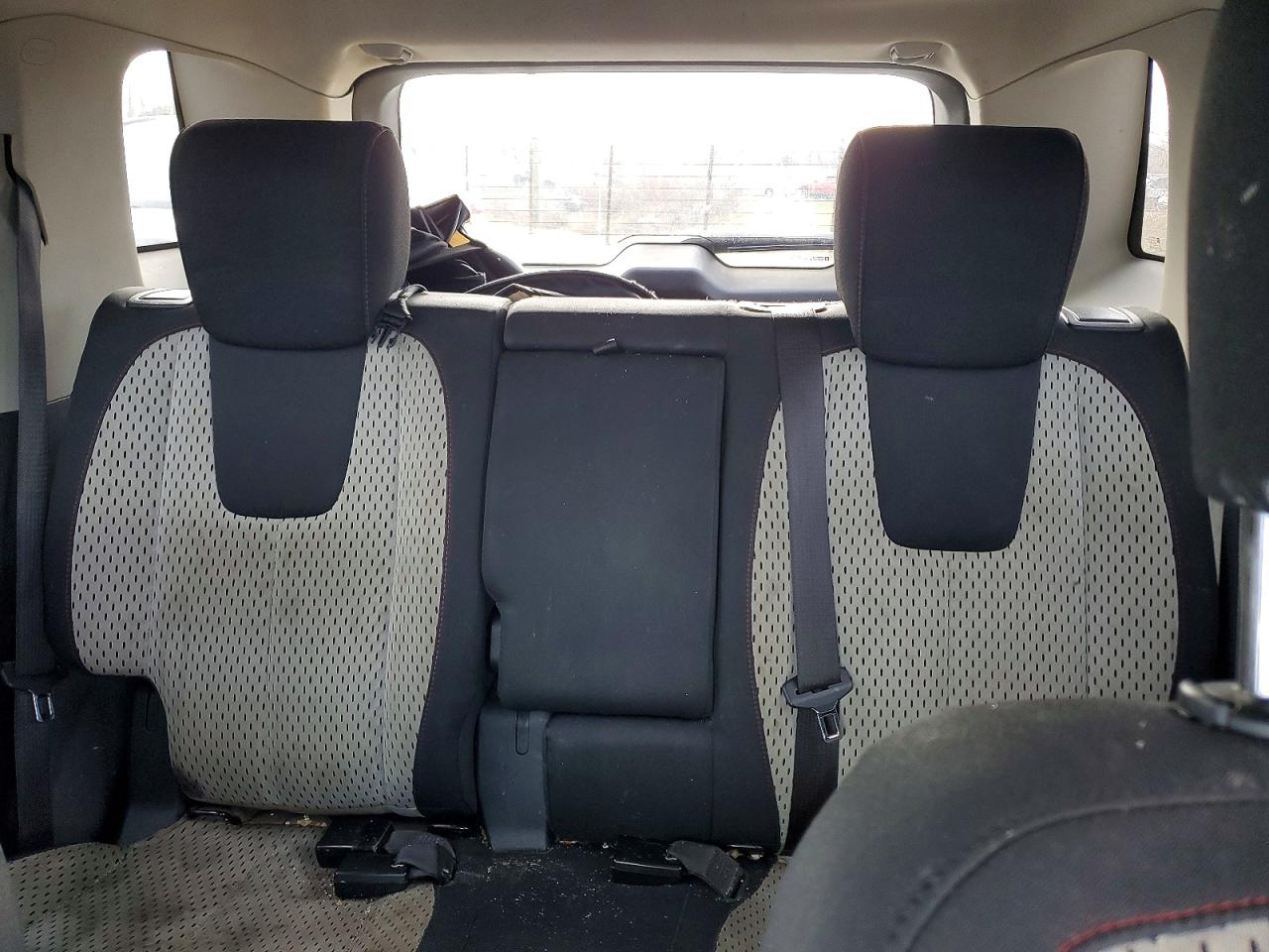 2011 GMC TERRAIN SLE photo 10